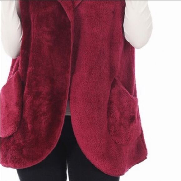 Faux Fur Hooded Vest - Picture 9 of 13